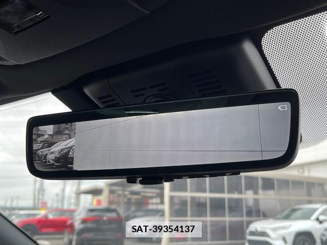 Toyota Crown Crossover 2023-01 7869681-5