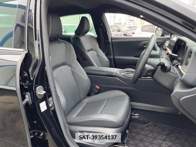Toyota Crown Crossover 2023-01 7869681-7