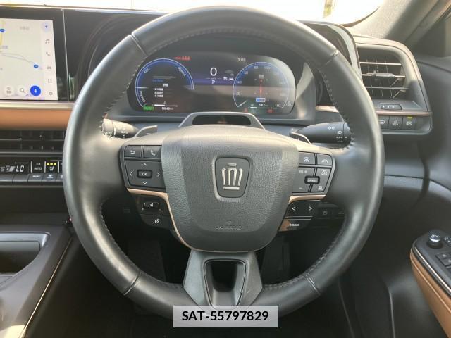 Toyota Crown Crossover 2023-01 7871009-14