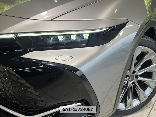 Toyota Crown Crossover 2023-11 7871019-11