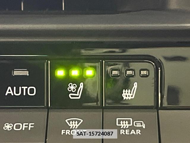Toyota Crown Crossover 2023-11 7871019-6