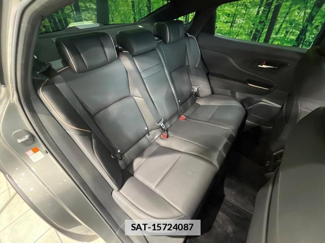 Toyota Crown Crossover 2023-11 7871019-8