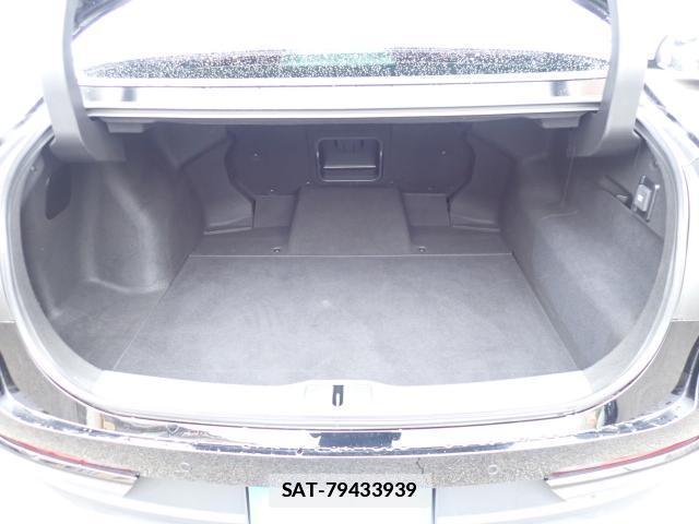 Toyota Crown Crossover 2023-07 7872350-8