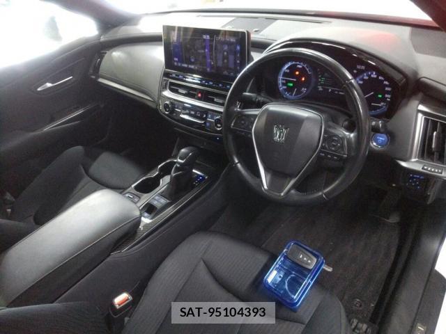 Toyota CROWN HYBRID 2021-06 7867301-2
