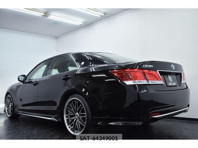 Toyota CROWN HYBRID 2017-03 7869935-1