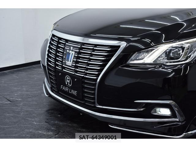 Toyota CROWN HYBRID 2017-03 7869935-12