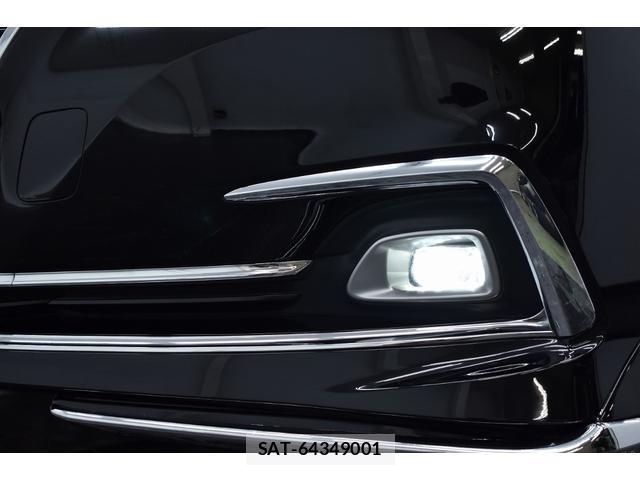 Toyota CROWN HYBRID 2017-03 7869935-18