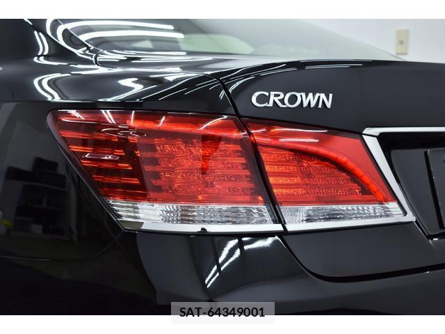 Toyota CROWN HYBRID 2017-03 7869935-6