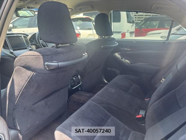 Toyota CROWN HYBRID 2017-06 7871683-3