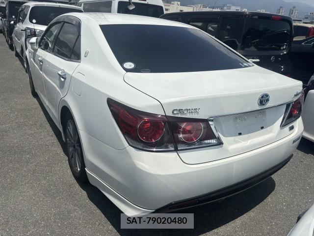 Toyota CROWN HYBRID 2017-01 7871687-3