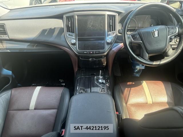 Toyota CROWN HYBRID 2015-08 7871696-5