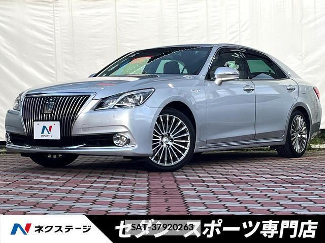 Toyota CROWN MAJESTA 2016-09 7868347-0