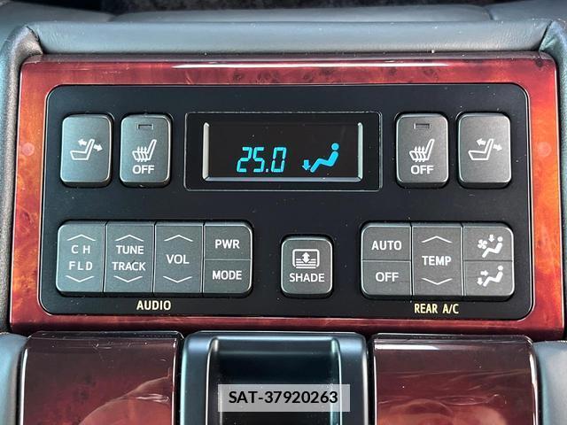 Toyota CROWN MAJESTA 2016-09 7868347-5