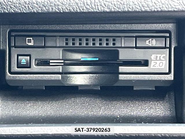 Toyota CROWN MAJESTA 2016-09 7868347-7