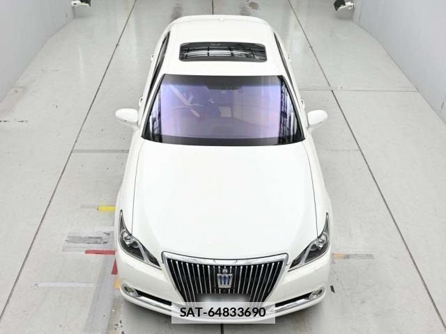 Toyota CROWN MAJESTA 2014-07 7871158-10