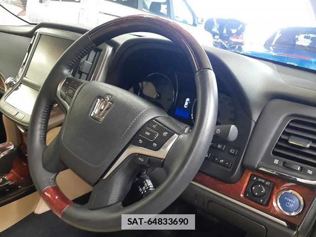 Toyota CROWN MAJESTA 2014-07 7871158-3