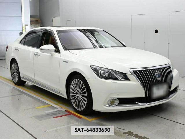 Toyota CROWN MAJESTA 2014-07 7871158-8