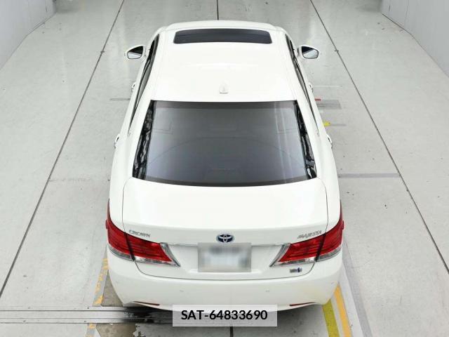 Toyota CROWN MAJESTA 2014-07 7871158-9