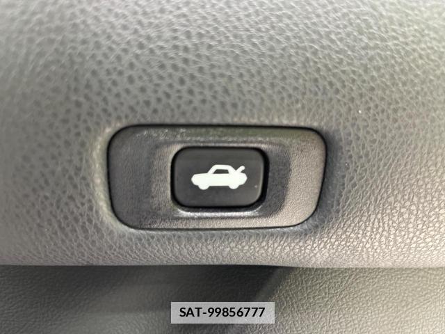 Toyota CROWN 2013-03 7867878-6