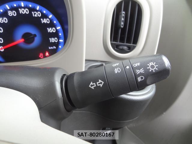 Nissan CUBE 2013-09 7870167-14