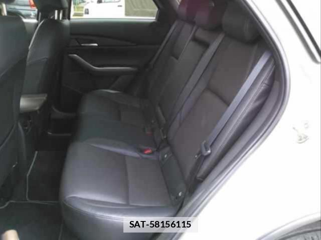 Mazda CX-30 2023-03 7866999-3