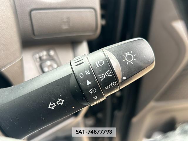 Nissan DAYZ ROOX 2017-03 7870365-11