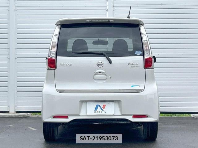 Nissan DAYZ 2013-09 7867904-15