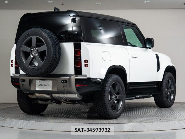 Land Rover DEFENDER 2025-10 7868200-19