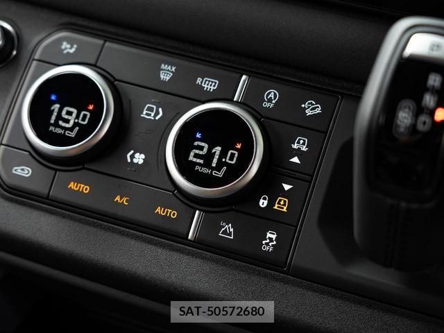 Land Rover DEFENDER 2025-11 7868201-8