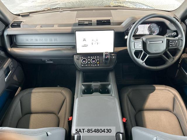 Land Rover DEFENDER 2026-01 7871502-1