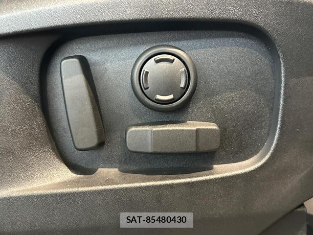Land Rover DEFENDER 2026-01 7871502-19
