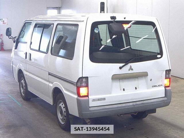 Mitsubishi DELICA VAN 2004-02 7871086-3