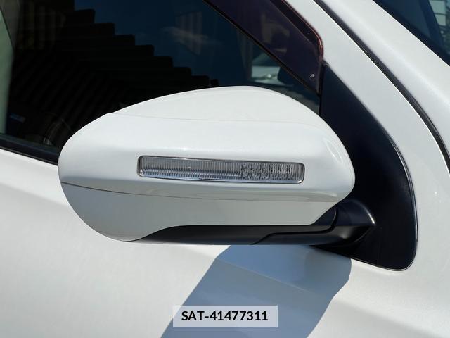 Nissan DUALIS 2011-10 7871775-11