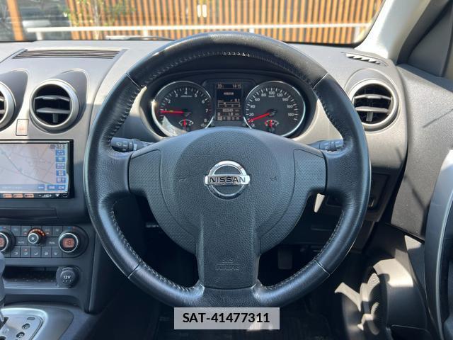 Nissan DUALIS 2011-10 7871775-6