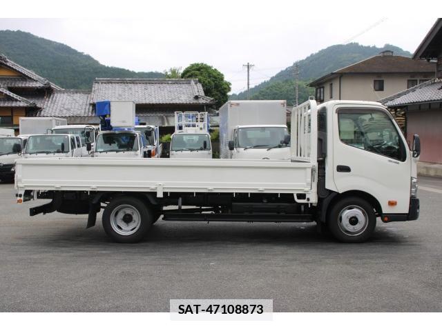 Hino DUTRO 2019-05 7866874-4