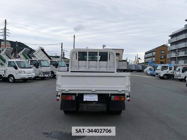 Hino DUTRO 2014-04 7867543-3