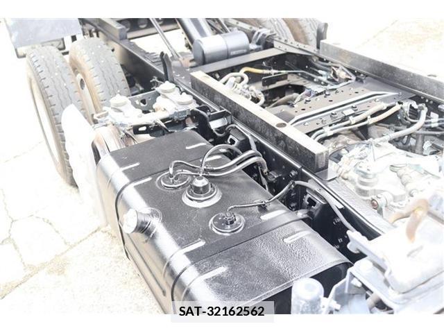 Hino DUTRO 2024-12 7871423-13