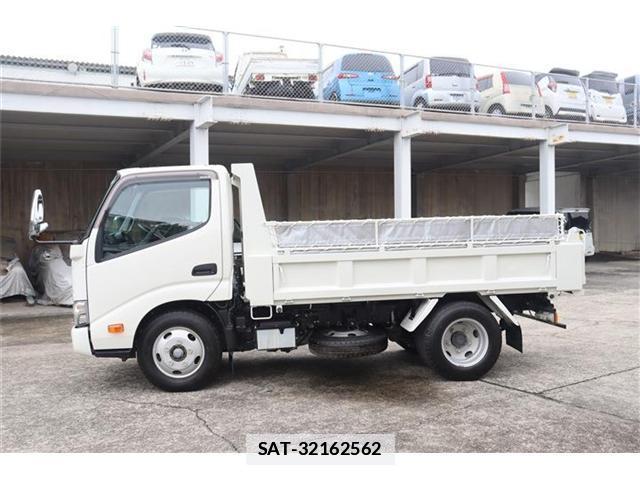 Hino DUTRO 2024-12 7871423-4