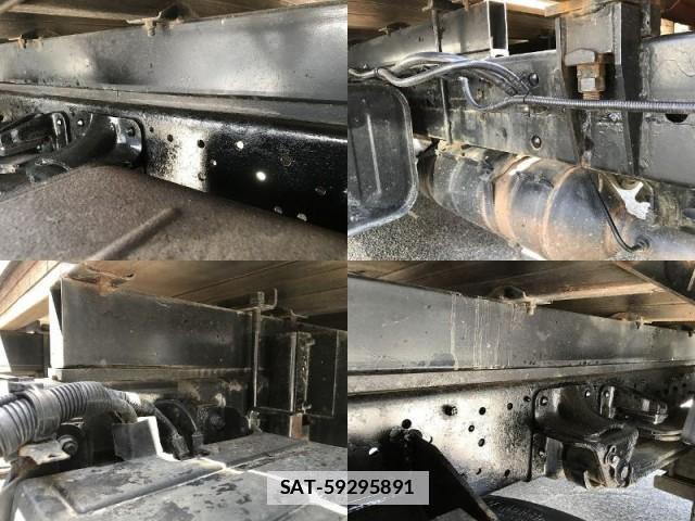 Hino DUTRO 2018-04 7872268-15