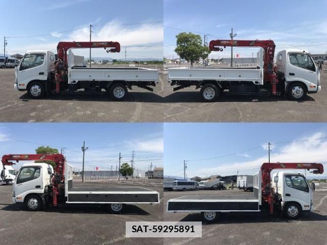 Hino DUTRO 2018-04 7872268-3