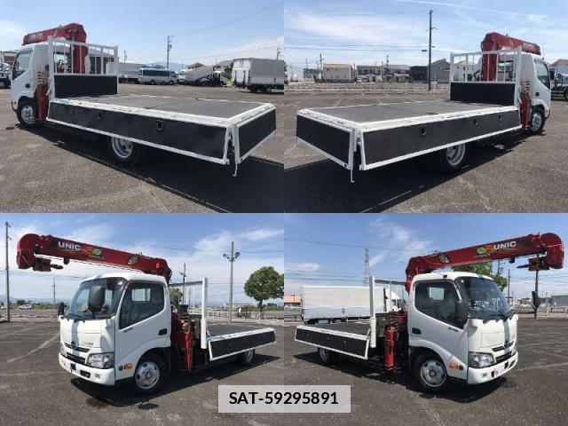 Hino DUTRO 2018-04 7872268-8