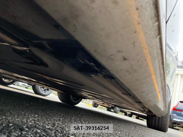 Mercedes Benz E-CLASS 2021-02 7868501-11