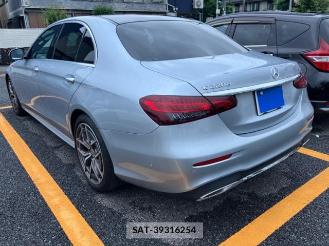 Mercedes Benz E-CLASS 2021-02 7868501-13
