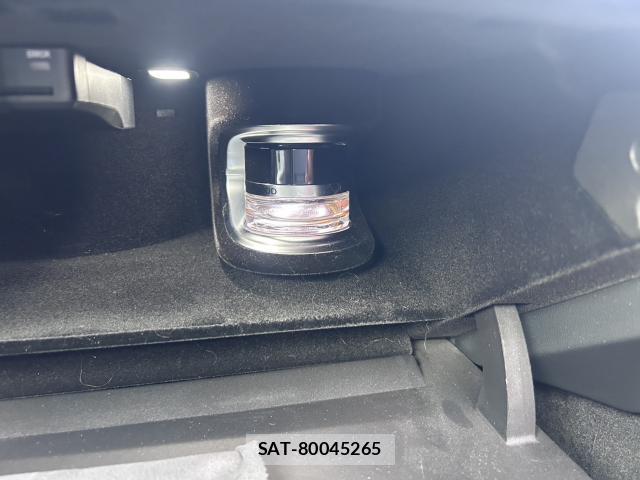 Mercedes Benz E-CLASS 2024-03 7872251-16
