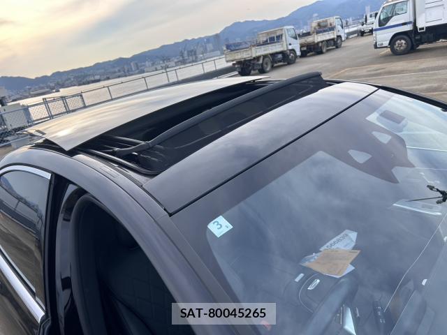 Mercedes Benz E-CLASS 2024-03 7872251-8