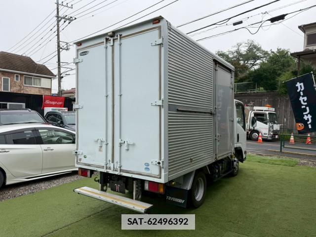 Isuzu ELF TRUCK 2020-06 7872552-3