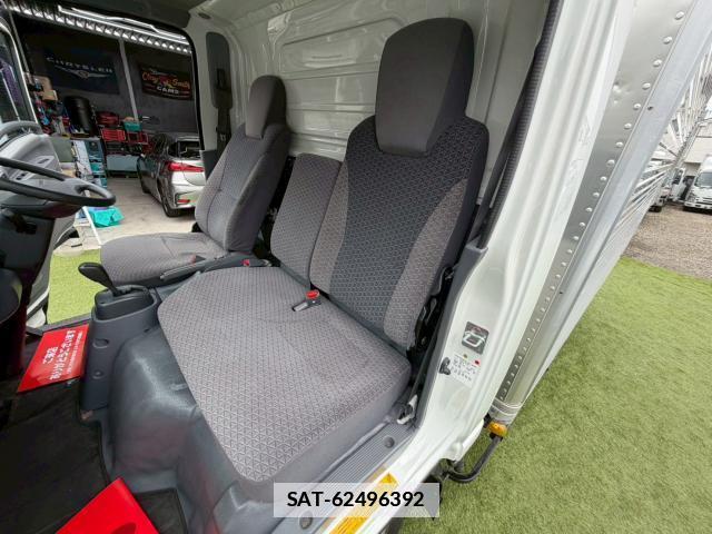 Isuzu ELF TRUCK 2020-06 7872552-7