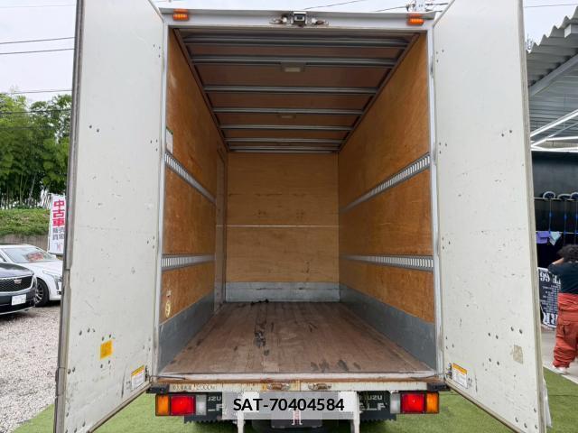 Isuzu ELF TRUCK 2017-03 7872553-11
