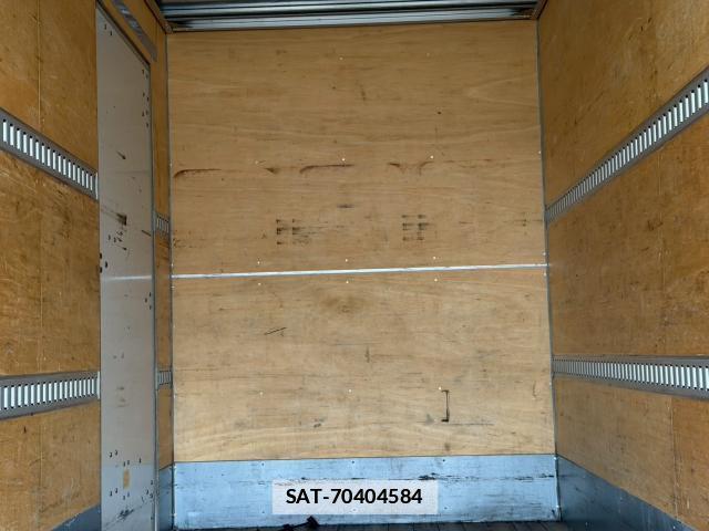 Isuzu ELF TRUCK 2017-03 7872553-12