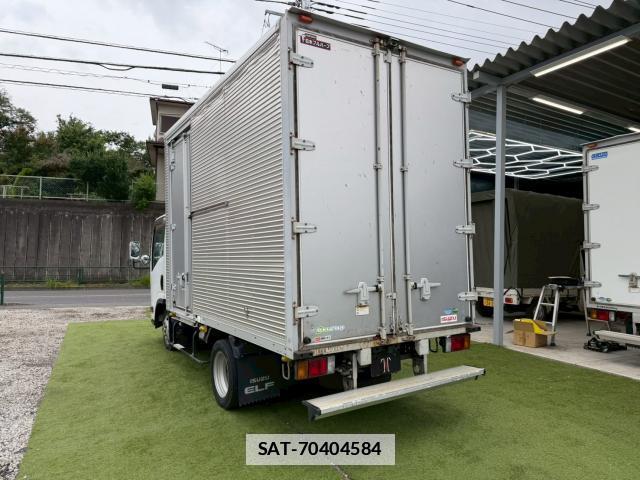 Isuzu ELF TRUCK 2017-03 7872553-2